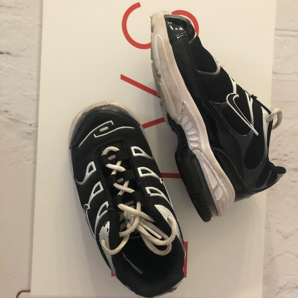 Kids air max Nike sneakers